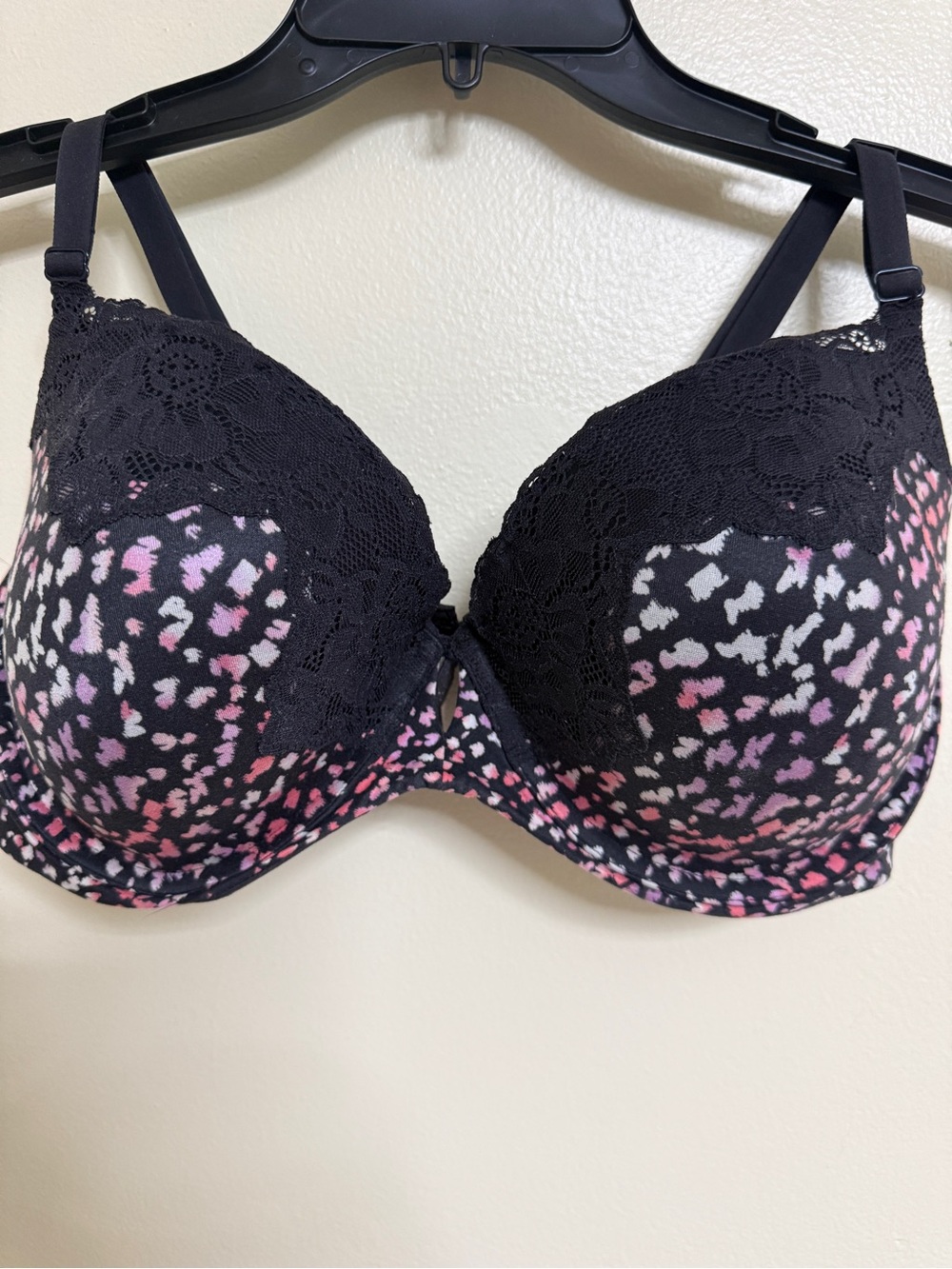 Maidenform Black Lace Bra with Pink & White Animal Print